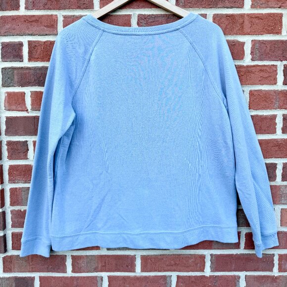 New Directions Sweatshirt Womens Medium Gray It's Christmas Y'all Graphic - Picture 3 of 8